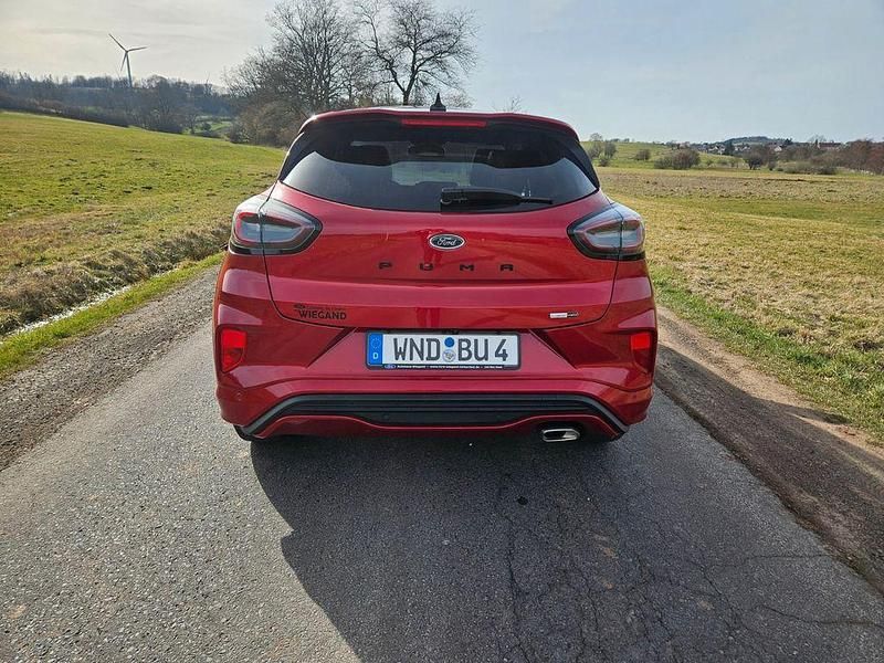Gebraucht Ford Puma ST-Line 125 PS (91 kW) 2022 Rot SUV
