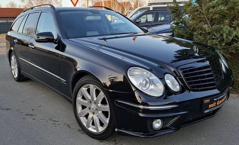 Schwarz Gebraucht 2007 Mercedes E280 Limousine | 6.600 € (Fairer Preis) - Bild 1/4