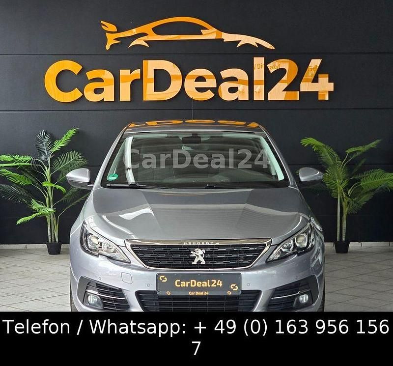 Gebraucht Peugeot 308 Active 131 PS (96 kW) 2017 Grau Limousine