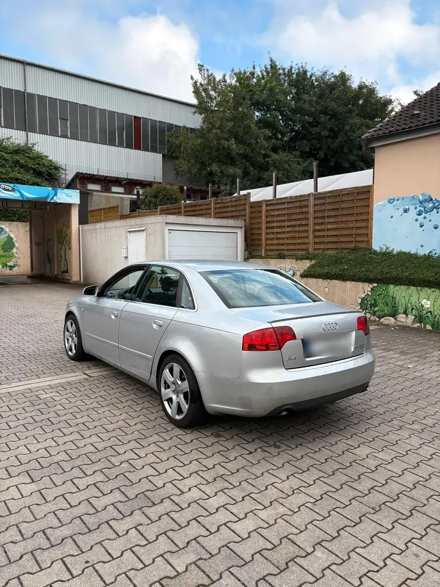 Gebraucht Audi A4 280 PS (205 kW) 2006 Grau Limousine