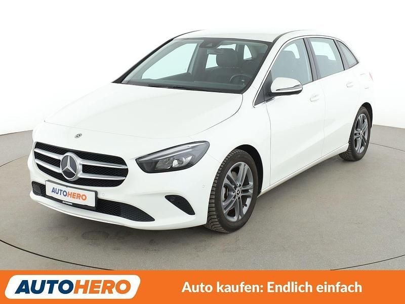 Gebraucht Mercedes B200 Progressive 163 PS (119 kW) 2020 Weiß Van / Kleinbus