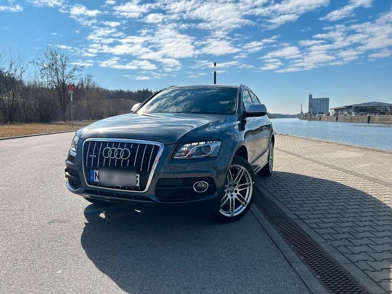 Grau Gebraucht 2010 Audi Q5 S-Line SUV | 14.000 € (Teuer) - Bild 1/4