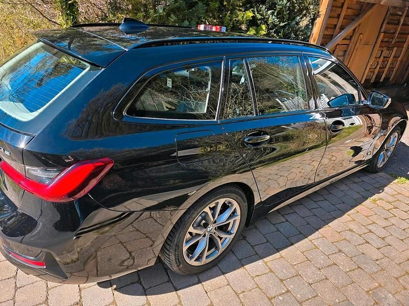 Gebraucht BMW 330e 292 PS (214 kW) 2020 Schwarz Kombi