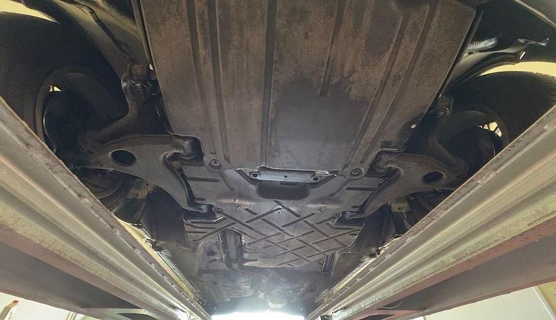 Gebraucht Mercedes 190 72 PS (52 kW) 1986 Weiß Limousine