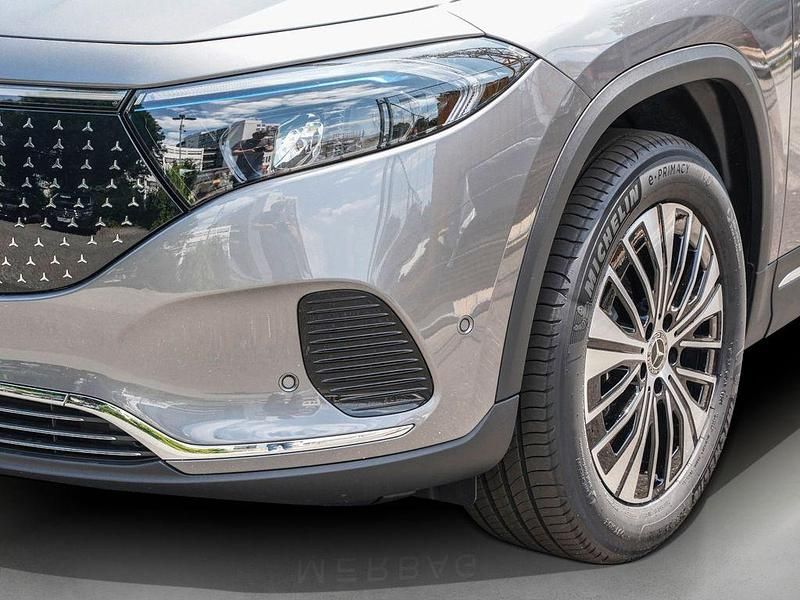 Gebraucht Mercedes EQA300 167 kW (228 PS) 2024 Mountain grau SUV