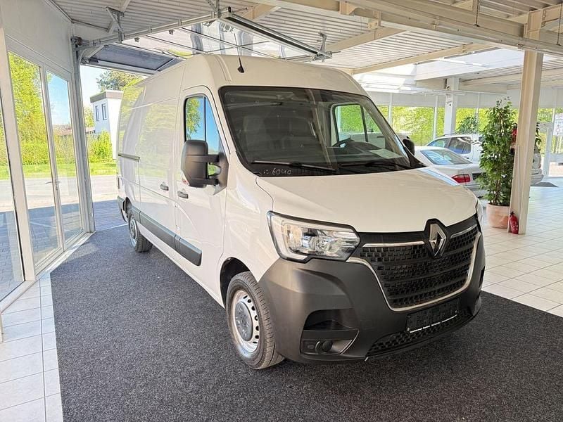 Second-hand Renault Master 150 CP (110 kW) 2022 Alb Monovolum