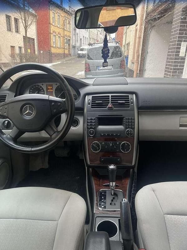 Gebraucht Mercedes B200 140 PS (102 kW) 2006 Van / Kleinbus