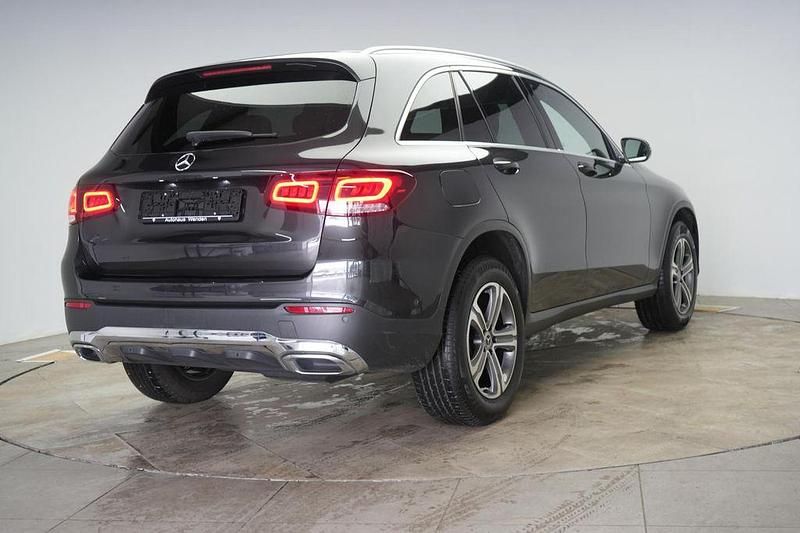 Gebraucht Mercedes GLC220 AMG 194 PS (142 kW) 2020 Grau SUV