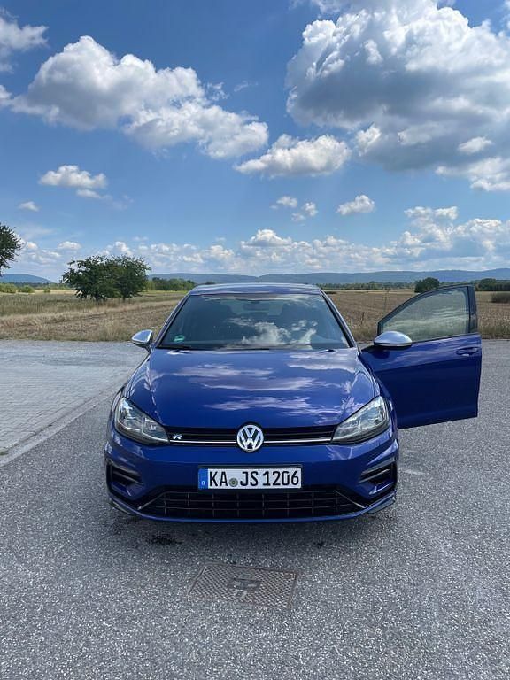 Blau Gebraucht 2019 VW Golf VII R Limousine | 27.150 € (Fairer Preis) - Bild 1/4