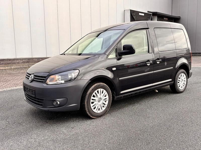 Gebraucht VW Caddy 105 PS (77 kW) 2013 Schwarz Van / Kleinbus