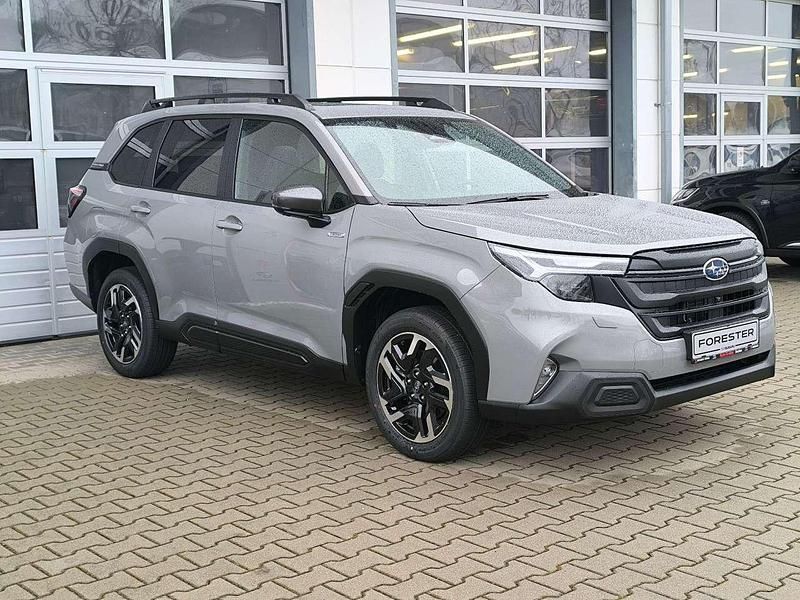 Neu Subaru Forester Exclusive+ 136 PS (100 kW) 2025 River rock pearl SUV