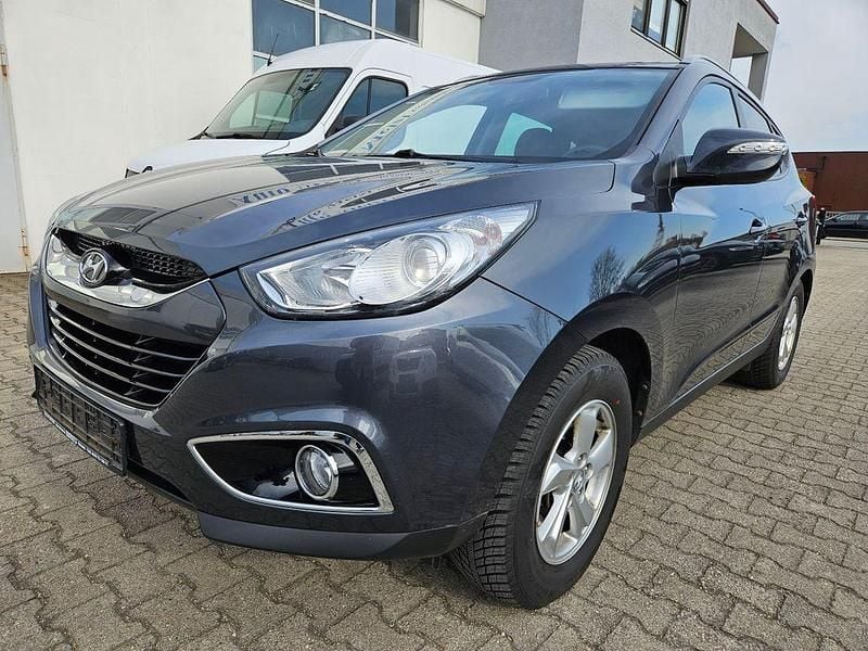 Gebraucht Hyundai ix35 Style 163 PS (119 kW) 2011 Grau SUV
