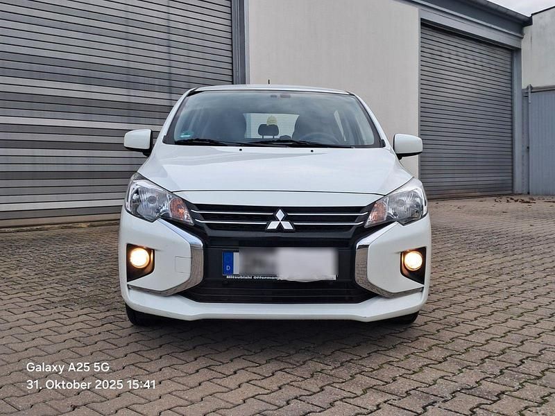 Weiß Gebraucht 2021 Mitsubishi Space Star Basis Kleinwagen | 6.700 € (Superpreis) - Bild 1/4