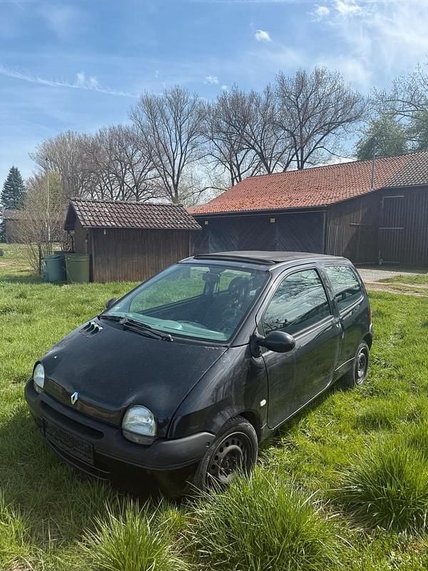 Second-hand Renault Twingo 58 CP (42 kW) 2000 Negru Hatchback