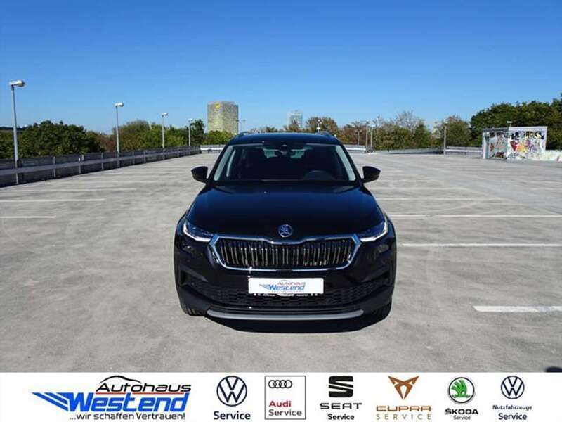 Schwarz magic perleffekt Gebraucht 2024 Skoda Kodiaq Style SUV | 37.900 € (Guter Preis) - Bild 1/4
