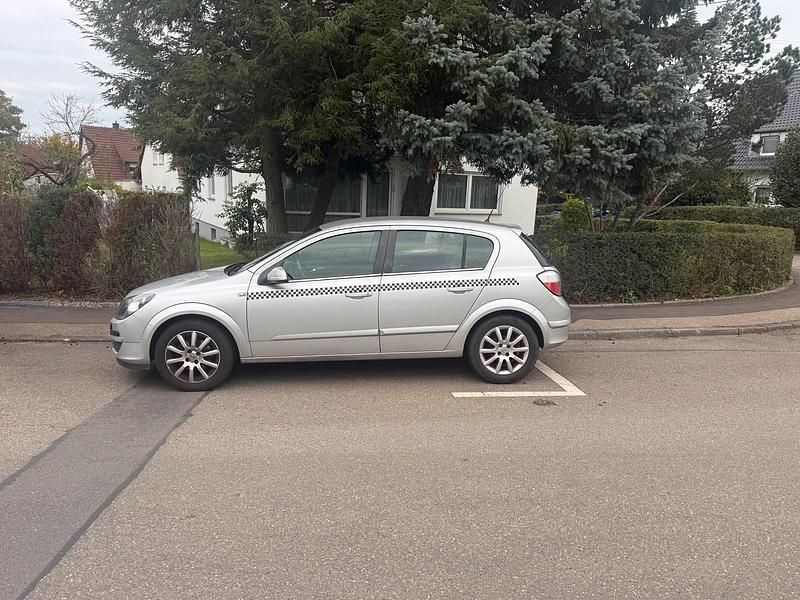 Gebraucht Opel Astra 105 PS (77 kW) 2004 Silber Coupé