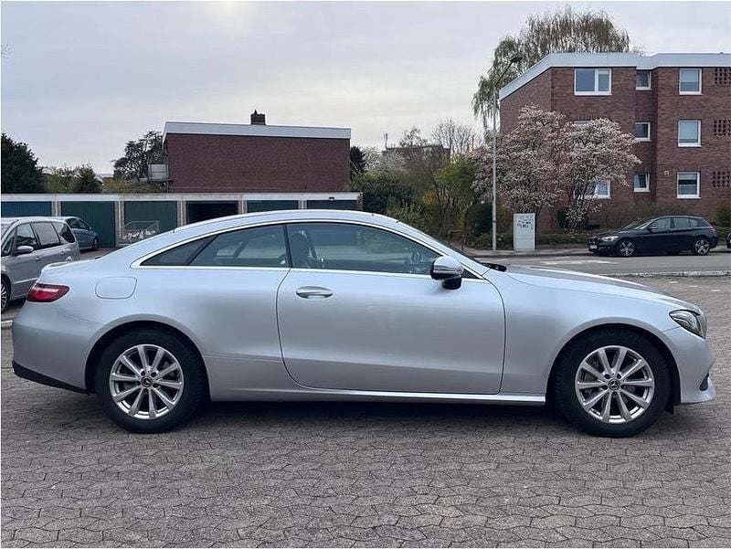 Gebraucht Mercedes E300 Avantgarde 245 PS (180 kW) 2017 Silber Coupé