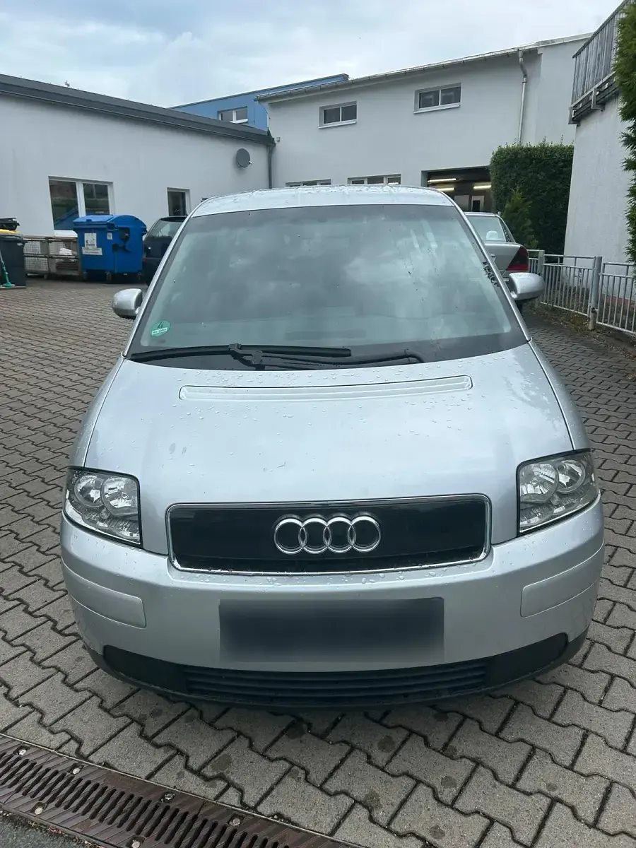 Gebraucht Audi A2 80 PS (58 kW) 2002 Silber Kleinwagen