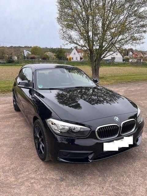 Gebraucht BMW 116 109 PS (80 kW) 2016 Schwarz Kleinwagen
