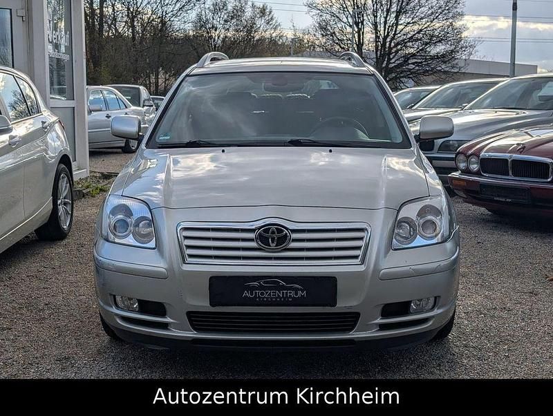 Gebraucht Toyota Avensis Sol 129 PS (94 kW) 2005 Silber Kombi