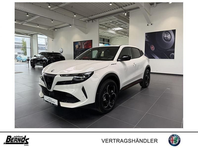 Bianco sempione Neu 2025 Alfa Romeo GT Junior Edizione Speciale SUV | 32.690 € (Fairer Preis) - Bild 1/4