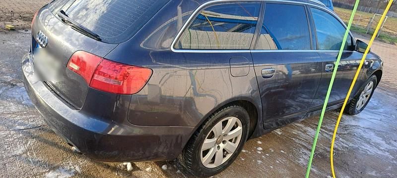 Gebraucht Audi A6 180 PS (132 kW) 2005 Grün Kombi