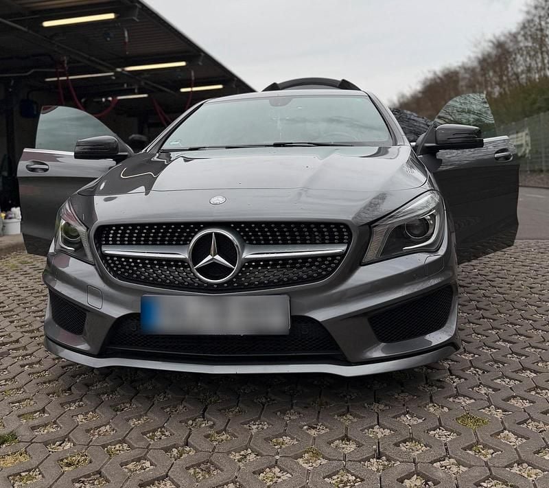 Gebraucht Mercedes CLA200 AMG line 156 PS (114 kW) 2013 Grau Limousine