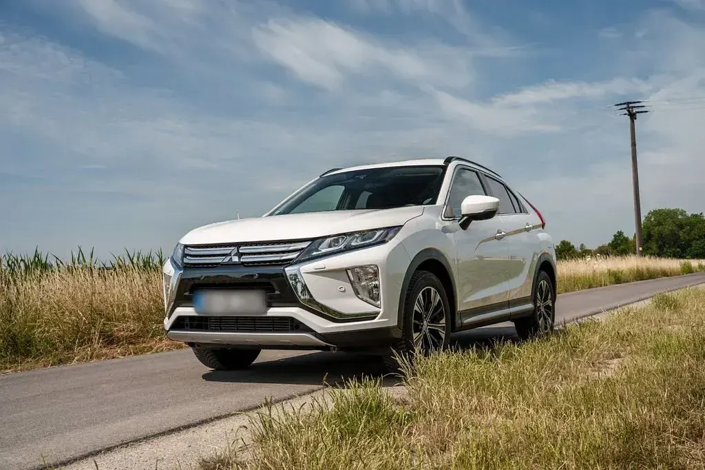 Gebraucht Mitsubishi Eclipse Cross Active 163 PS (119 kW) 2019 Weiß SUV