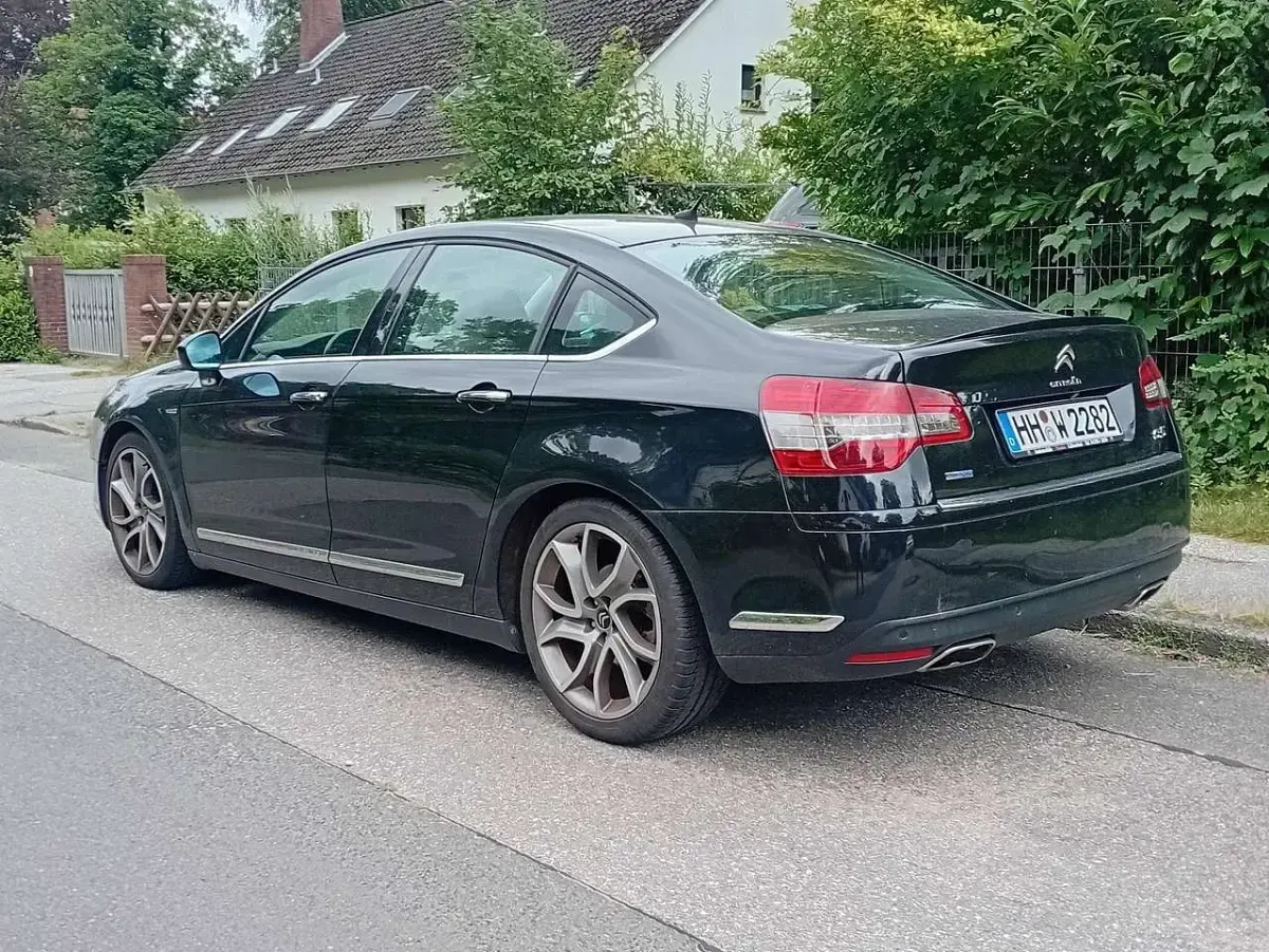 Gebraucht Citroën C5 181 PS (133 kW) 2015 Schwarz Limousine