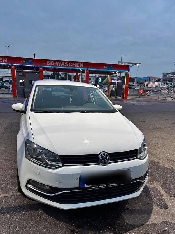 Weiß Gebraucht 2017 VW Polo Comfortline Limousine | 7.000 € (Superpreis) - Bild 1/4