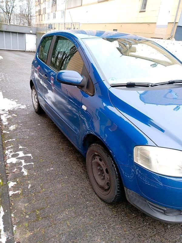 Gebraucht VW Fox 55 PS (40 kW) 2010 Blau Kleinwagen