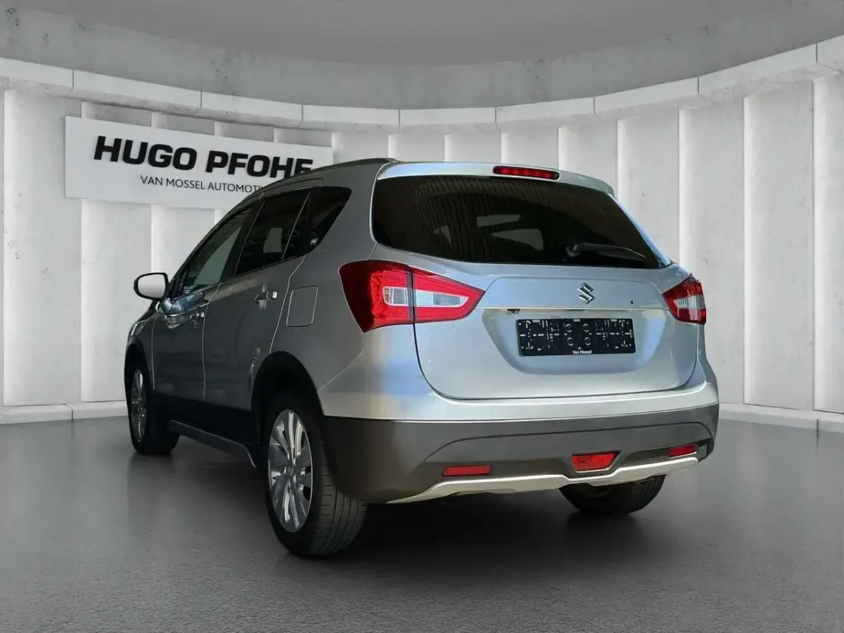 Gebraucht Suzuki SX4 S-Cross Comfort 111 PS (81 kW) 2019 Silber SUV