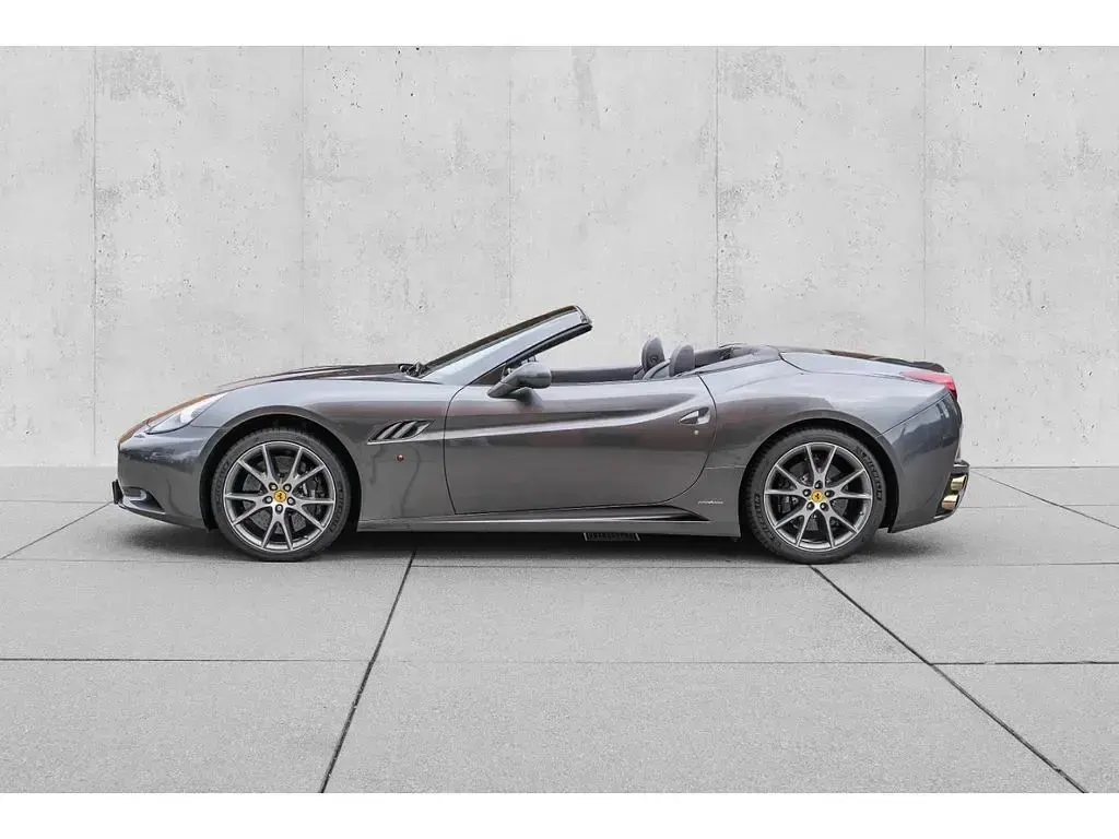 Gebraucht Ferrari California 460 PS (338 kW) 2011 Grau Cabrio