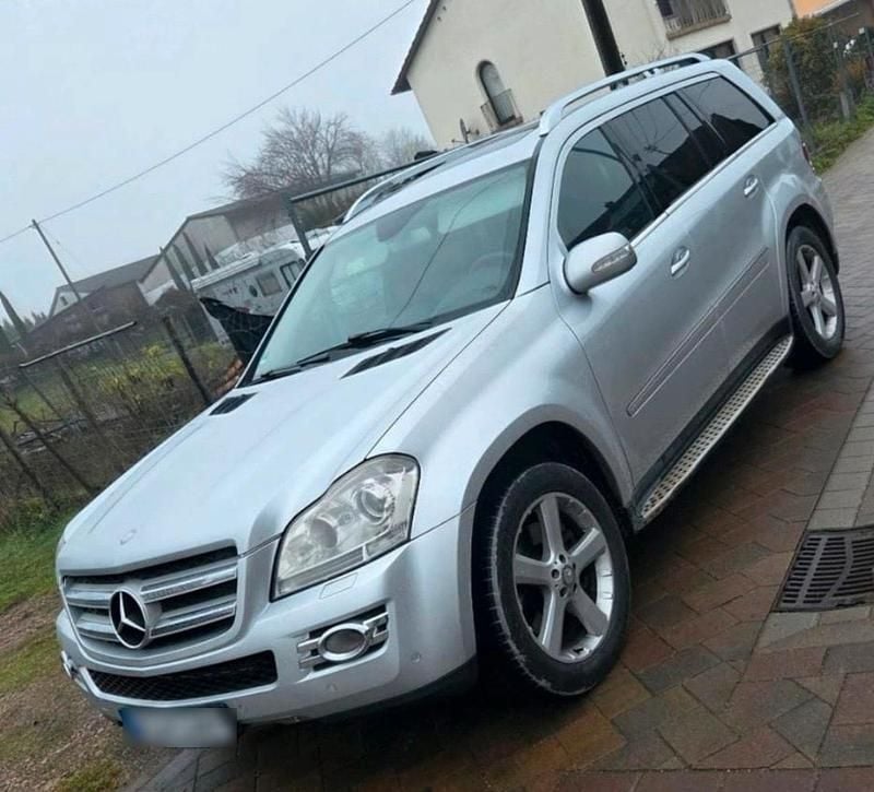 Gebraucht Mercedes GL320 224 PS (164 kW) 2009 Silber SUV