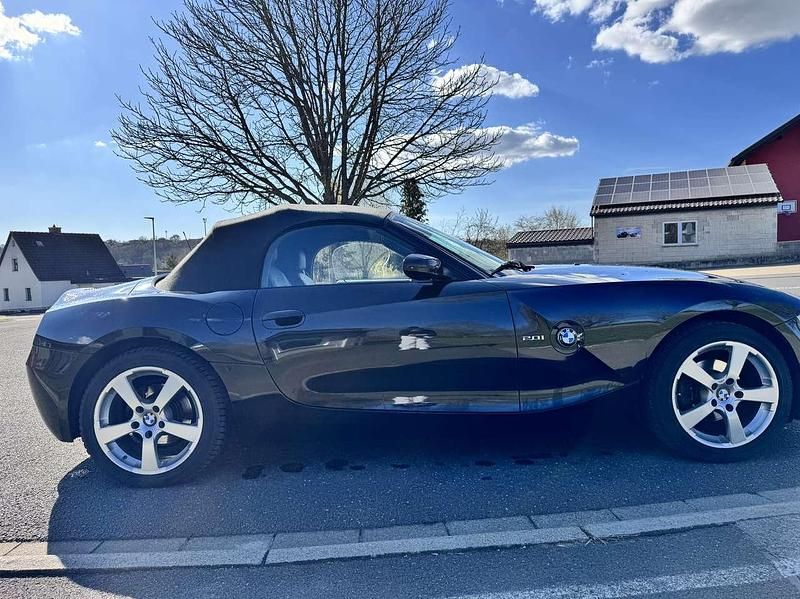 Gebraucht BMW Z4 150 PS (110 kW) 2006 Schwarz Cabrio