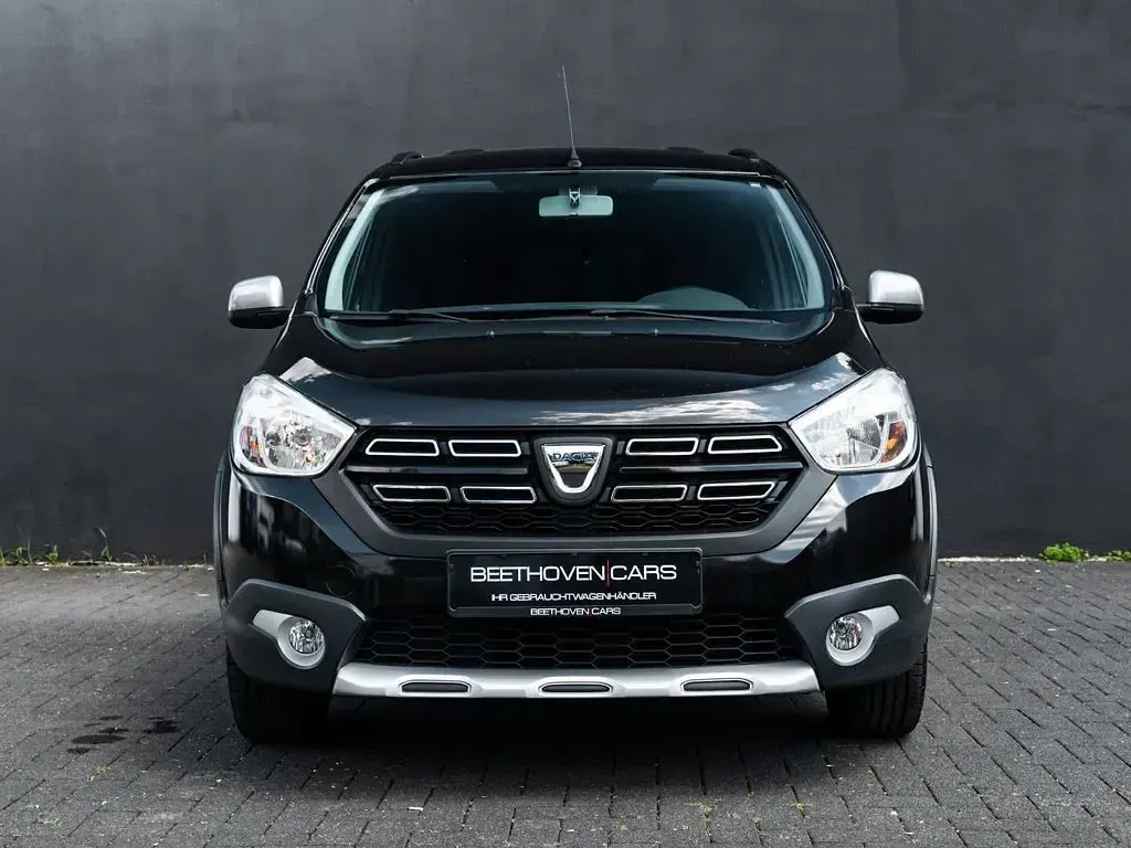 Gebraucht Dacia Lodgy Stepway 102 PS (75 kW) 2018 Schwarz Van / Kleinbus