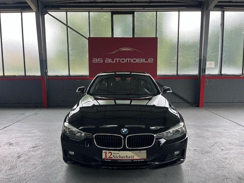 Schwarz Gebraucht 2014 BMW 325 Sport Line Kombi | 9.490 € (Guter Preis) - Bild 1/4