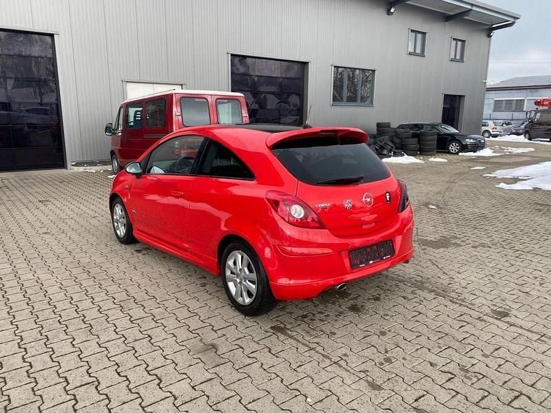 Gebraucht Opel Corsa Sport 101 PS (74 kW) 2010 Other Kleinwagen