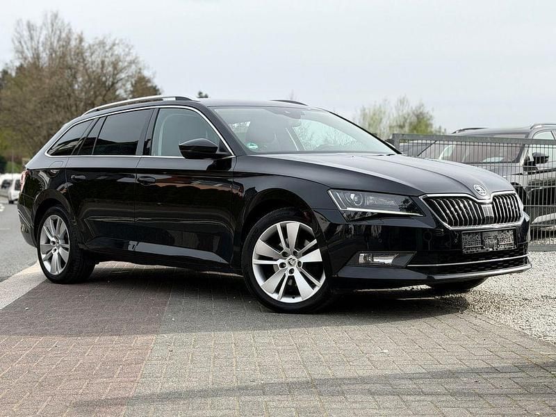 Używany Skoda Superb Style 150 KM (110 kW) 2017 Czarny Kombi