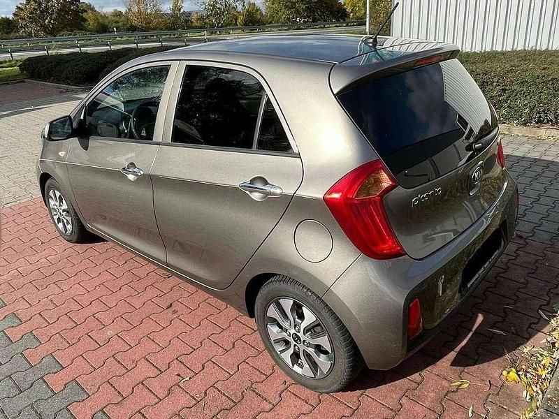 Gebraucht Kia Picanto 67 PS (49 kW) 2016 Silber Kleinwagen