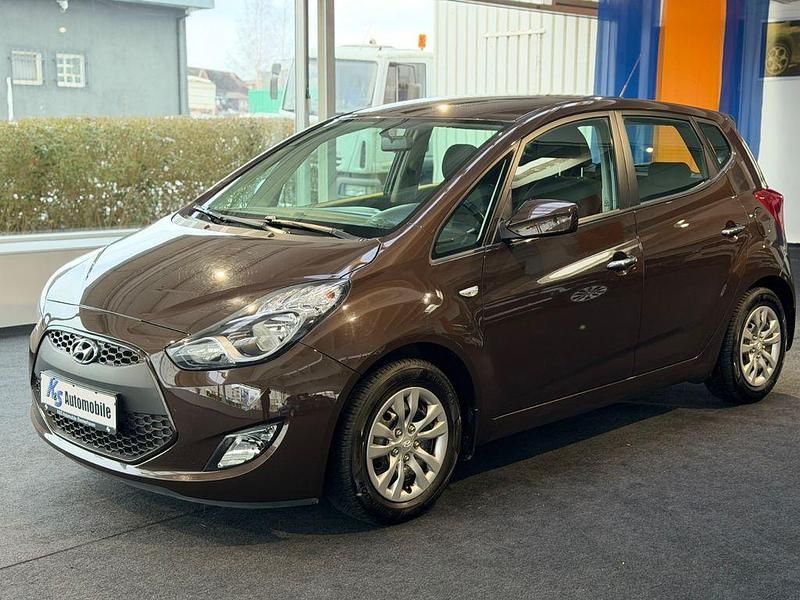 Gebraucht Hyundai ix20 Classic 90 PS (66 kW) 2016 Braun Kleinwagen