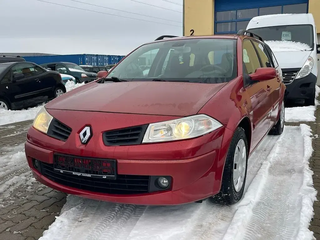 Gebraucht Renault Mégane Avantage 111 PS (81 kW) 2007 Rot Limousine