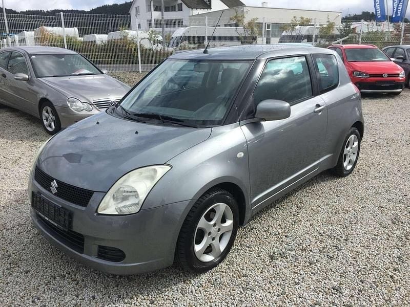 Gebraucht Suzuki Swift 92 PS (67 kW) 2005 Grau Kleinwagen