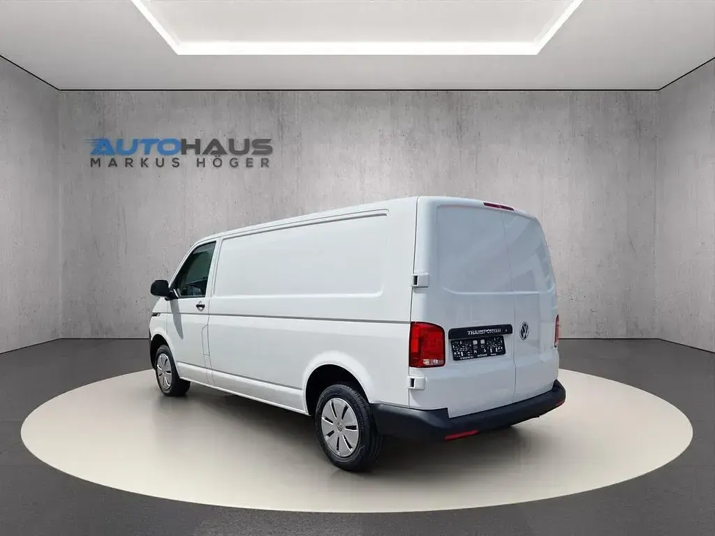 Gebraucht VW Transporter Comfortline 150 PS (110 kW) 2024 Candyweiß Van