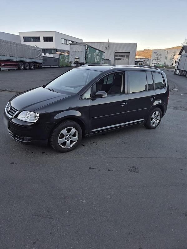 Gebraucht VW Touran 105 PS (77 kW) 2005 Schwarz Van / Kleinbus