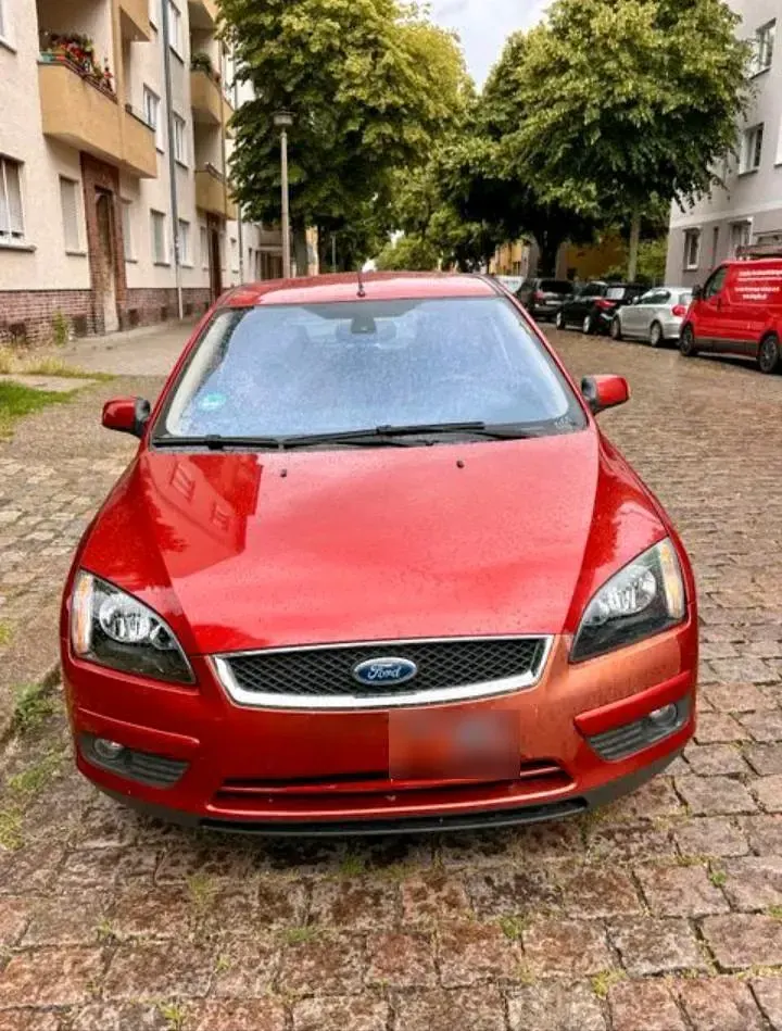 Gebraucht Ford Focus 116 PS (85 kW) 2007 Orange Limousine