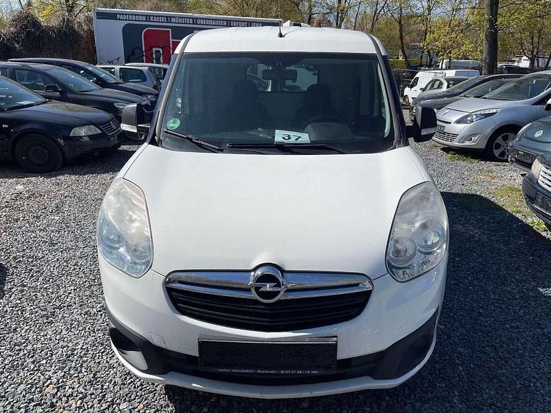 Second-hand Opel Combo 95 CP (69 kW) 2012 Alb Monovolum