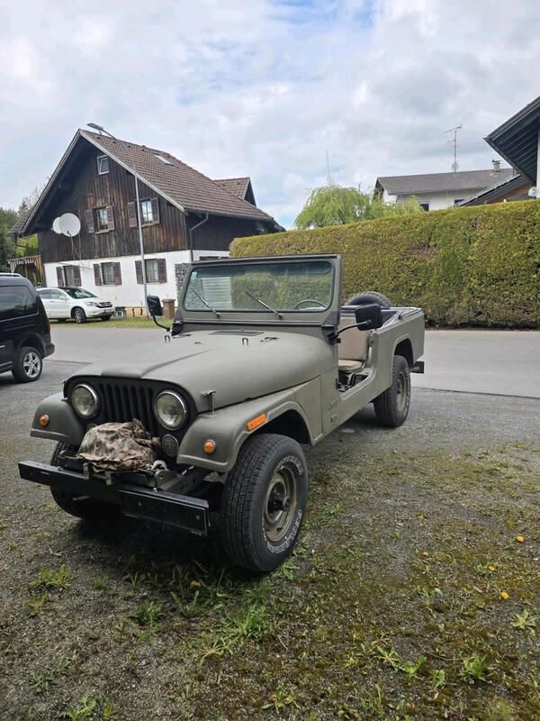 Grün Gebraucht 2025 Jeep CJ SUV | 10.600 € - Bild 1/4