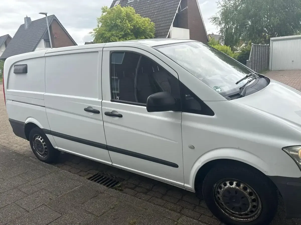 Gebraucht Mercedes Vito 194 PS (142 kW) 2011 Weiß Van