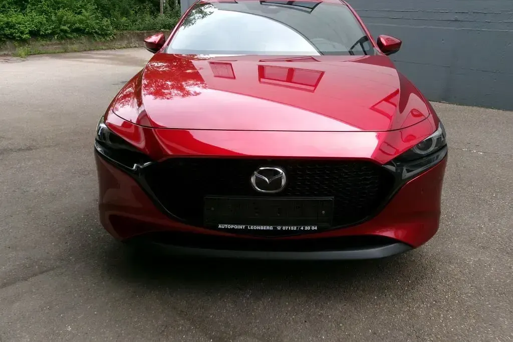 Gebraucht Mazda 3 Selection 116 PS (85 kW) 2019 Rot Limousine